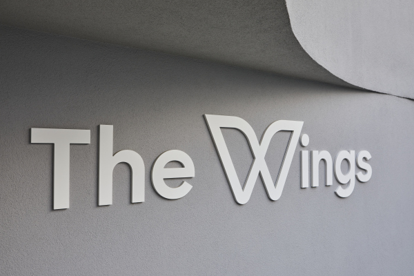 Signalisatie aan gebouwen 'The Wings' Diegem